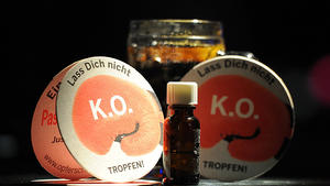 K.O.-Tropfen: So schützen Sie sich davor K.O.-Tropfen: So schützen Sie sich davor