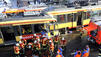 Stra&szlig;enbahnen rasen frontal ineinander