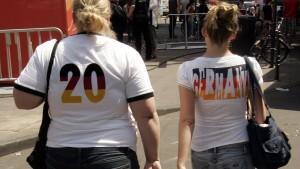 Jeder zweite Deutsche ist zu dick - Sie auch? Dicke Männer sind schuld