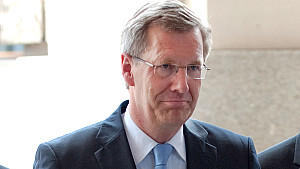 Neuer Schloss-Herr Wulff startet mit Party Feier im Schloss Bellevue