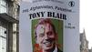 Tony Blair mit Eiern und Schuhen beworfen