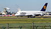 Flugzeug mit nur einem Triebwerk gelandet