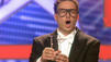 Irre: Harry Keaton "zersingt" Glas