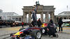Vettel als lebendige Siegess&auml;ule
