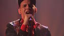 Pietro Lombardi mit "To Make You Feel My Love" In einem Berg von Fanpost