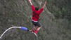 Mit dem Bungee-Seil 216m in die Tiefe