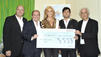 3.333 Euro von Claudia Kohde-Kilsch beim Charity Golf-Cup "Play for Life"
