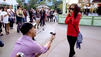Flashmob entpuppt sich als Heiratsantrag