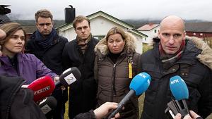 Breivik will "mildernde Umstände" Breiviks Anwälte bei der Besichtigung der Farm des Killers.