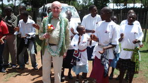 “RTL – Wir helfen Kindern“-Pate Alfred Biolek Im Einsatz für die Jugend Afrikas: Alfred Biolek