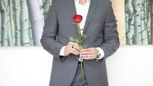 Der Bachelor ist zurück! Ab Januar 2012 hat er die Qual der Wahl Der Bachelor ist zurück!