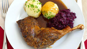 Weihnachtsgans für jedermann: Mit diesem Rezept gelingt sie!