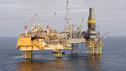 Gas tritt oberhalb der Wasseroberfläche aus