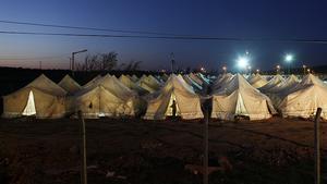 Syrische Soldaten erschießen Flüchtlinge an türkischer Grenze Flüchtlingscamp an der Grenze zwischen Syrien und der Türkei
