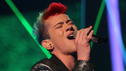 Daniele singt "Dance With Somebody"
