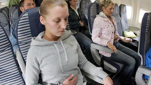 Übel: Wenn Reisen krank macht Warum wir beim Reisen krank werden