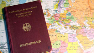 Stichtag 26. Juni: Kinderreisepass wird Pflicht Ohne Reisepass geht es für Kinder nicht mehr in den Urlaub.