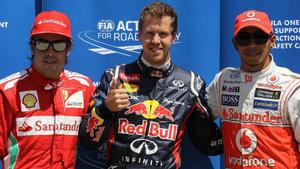 Alonso : Man braucht mehr als einen Sieg für den Titel Fernando Alonso (Ferrari), Sebastian Vettel (Red Bull), Lewis Hamilton (McLaren)