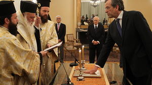 Griechenland: Samaras als neuer Ministerpräsident vereidigt Antonis Samaras bei seiner Vereidigung