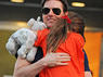 Suri will angeblich bei Tom Cruise leben