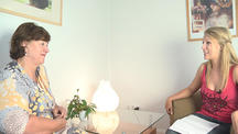 Iris Mareike im Interview mit Frau Baeck zum Thema Bulimie GZSZ Backstage