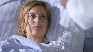 Verliert Sarah ihren Fuß? AWZ: Sarah im Krankenhaus