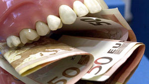 So verbrennen die Krankenkassen unser Geld So verbrennen die Krankenkassen unser Geld