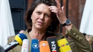 Windstrom-Kosten spalten die Bundesregierung Ilse Aigner, Strompreis, Windparks, Verbraucherschutz