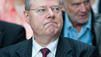 Sponsoring: Peer Steinbr&uuml;ck in Bedr&auml;ngnis