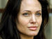 Angelina vertr&auml;gt sich mit ihrem Vater