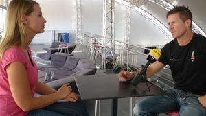 Rekordsprung: Baumgartner mit Ballon abgehoben Rekord-Sprung Ballon Felix Baumgartner