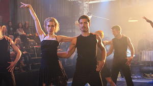 Christina Siemoneit verlässt AWZ AWZ-Stars Christina Siemoneit und Salvatore Greco als Sarah und Marco