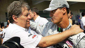 Haug: Ich musste die Verantwortung übernehmen Norbert Haug (links) und Michael Schumacher