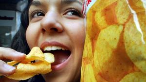 Stiftung Warentest untersucht Kartoffelchips: Bio-Produkte fallen komplett durch Stiftung Warentest untersucht Kartoffelchips: Bio-Produkte fallen komplett durch