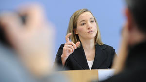 Bislang kaum Interesse an Pflegezeit für Familien Familienpflegezeit kaum genutzt