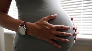 Bauchhöhlenschwangerschaft: Baby wächst außerhalb der Gebärmutter