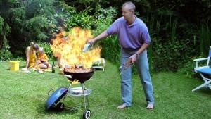 Grillanzünder im Test: gefährliche Helferlein Grillanzünder im Test: gefährliche Helferlein