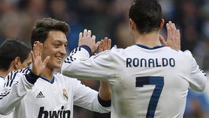 Özil & Ronaldo vor dem Absprung?
