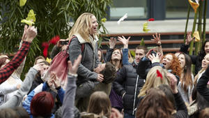 Ein Heiratsantrag per Flashmob bei AWZ AWZ: Flashmob