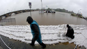 Hochwasser: Es droht noch mehr Regen Hochwasser in Deutschland