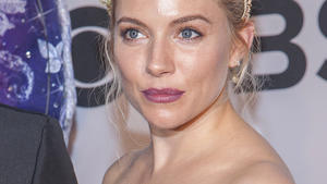 Im falschen Moment abgelichtet Sienna Miller kaum zu erkennen