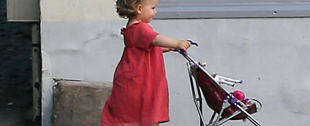 Giulia ist schon eine kleine Madame Bilder des Tages
