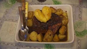Bauer sucht Frau 2013: Monis Krustenbraten zum Nachkochen Krustenbraten aus "Bauer sucht Frau"