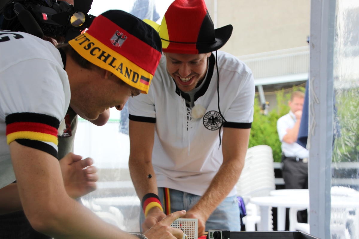 making-of-so-lief-der-interview-termin-mit-vettel-rosberg.jpg