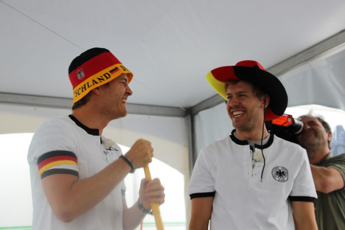 making-of-so-lief-der-interview-termin-mit-vettel-rosberg.jpg