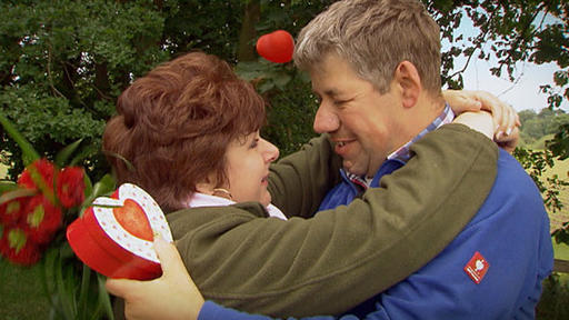 Bauer sucht Frau: Uwe hält um Iris' Hand an Uwe hält um Iris Hand an