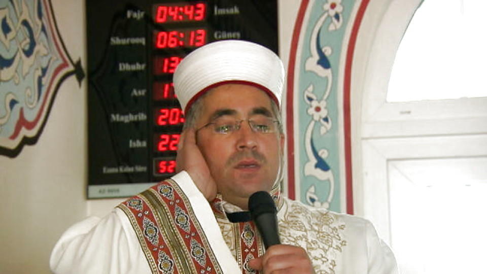 Einmal am Tag 'Allahu Akbar' in Gladbeck: Gehört der Muezzin-Ruf zu ... - RTL Online